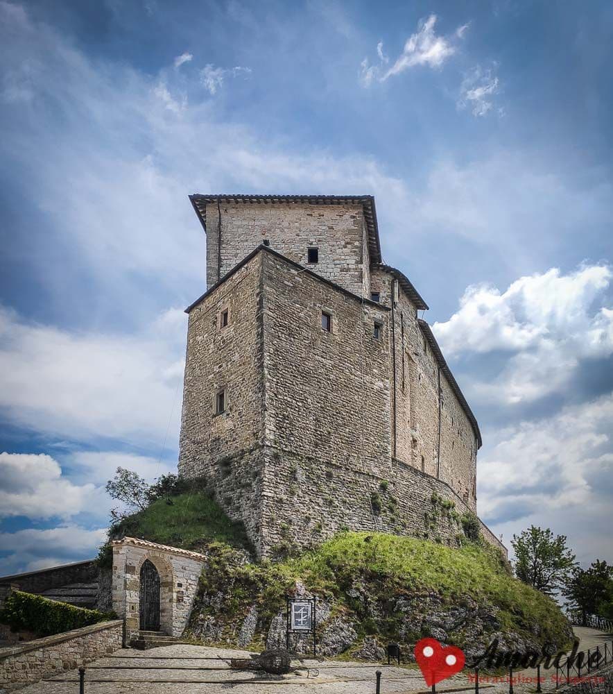Castello della Porta di Frontone